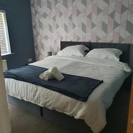 Double Bedroom 96Glc Greater Manchester 미들턴 외부 사진